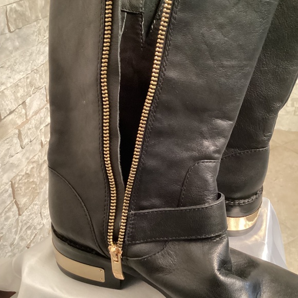 Vince Camuto Winchell Black Leather Moto Boots - Picture 11 of 14